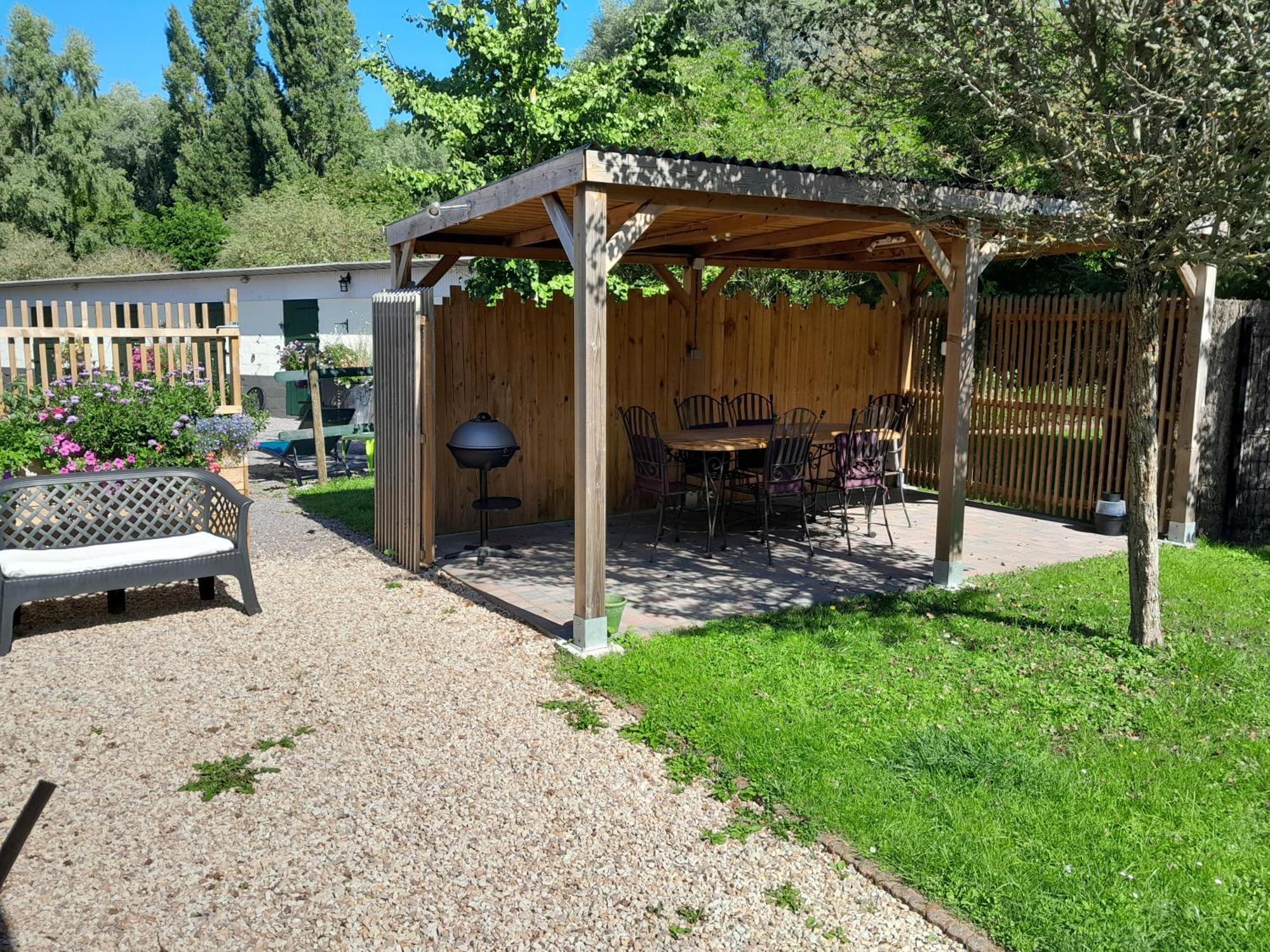 Le Paddock Du Val De Lys Hotel Blessy Exterior foto