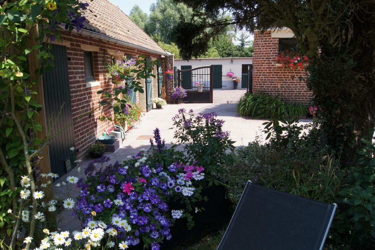 Le Paddock Du Val De Lys Hotel Blessy Exterior foto